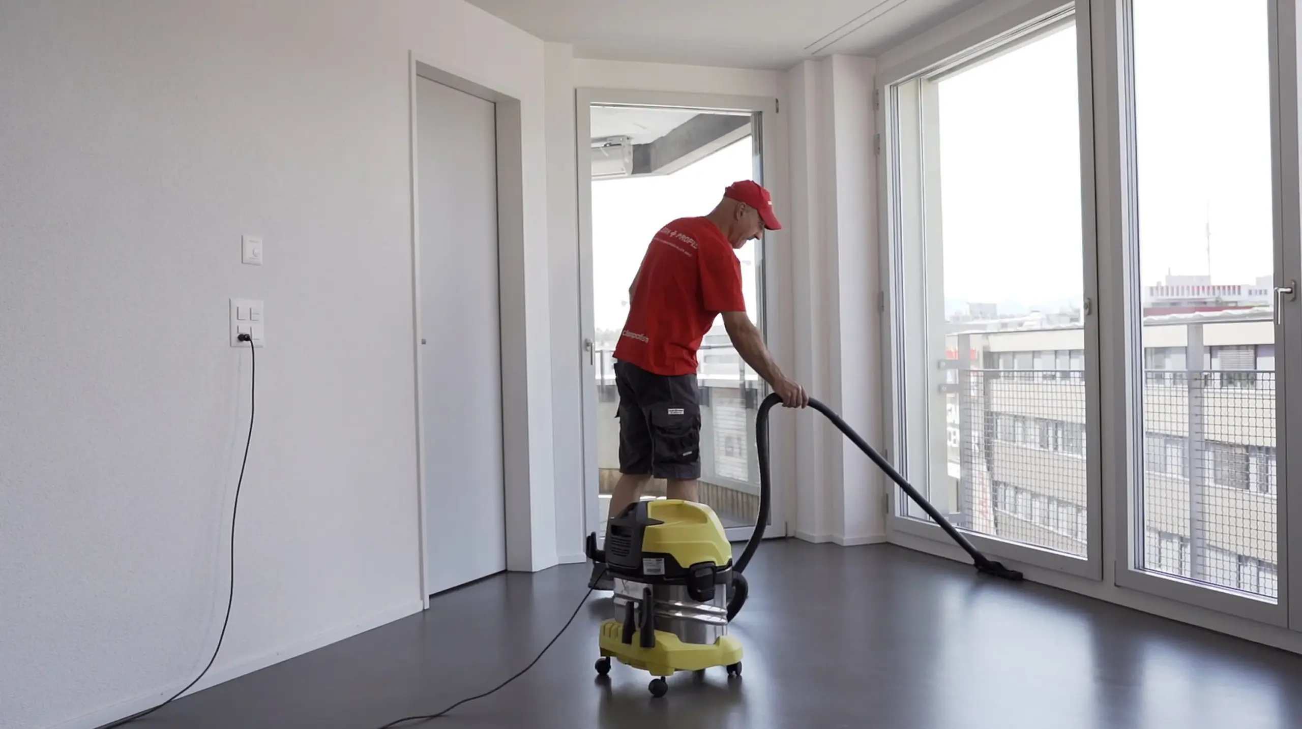 Welche Faktoren bestimmen den Preis einer Umbaureinigung